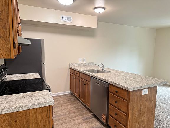 4th image of 405 Judie Ln #O