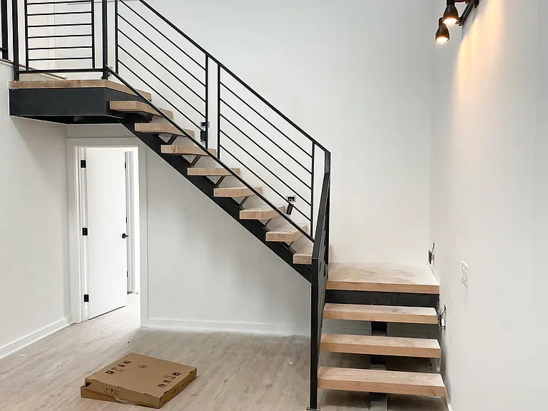 1306 N Front St #4F — Photo 4