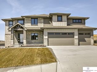 1808 S 208th St, Elkhorn, NE 68022