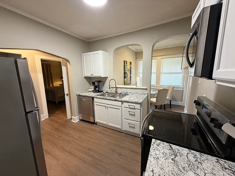 751 N Evergreen St #751 — Photo 4