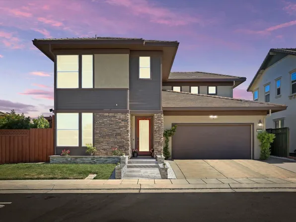 220 E Koshiba Pl, Mountain House, CA 95391