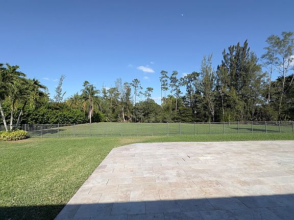 3rd image of 11330 Timberlodge Terrace