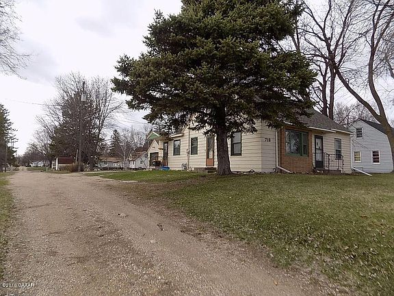 4th image of 718 Abercrombie St