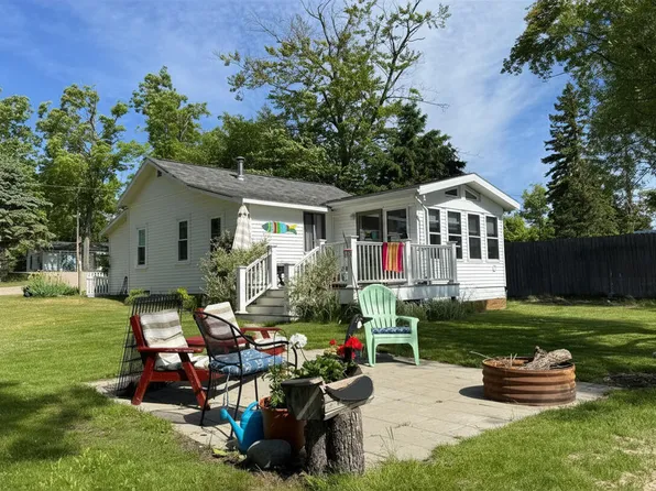 6398 Paradise Trl, Carp Lake, MI 49718