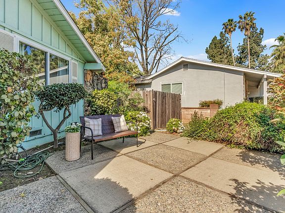 5th image of 8310 Reed Ct