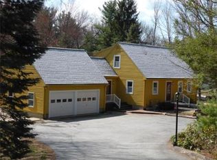 426 Martins Pond Rd, Groton, MA 01450