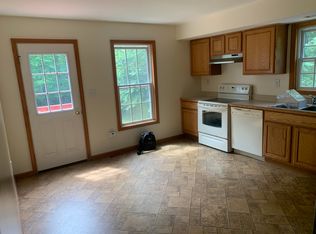 23 Stoll Rd, Saugerties, NY 12477