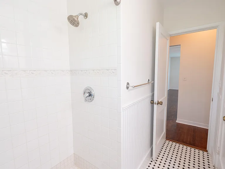 716 High St — Photo 11