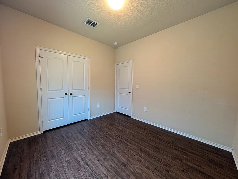 660 Creekside Cir — Photo 28