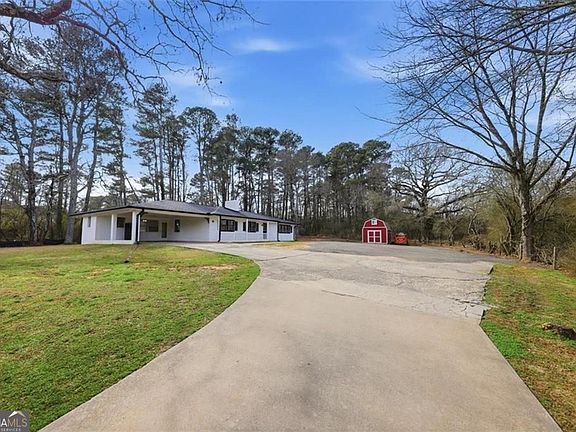 2nd image of 1064 Holbrook Campground Rd