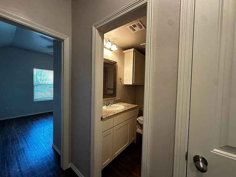 2316 Alta Vista Ln — Photo 27