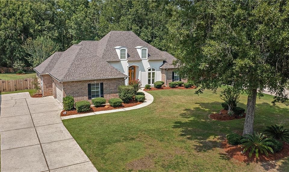 1st image of 1096 Whitetail Dr