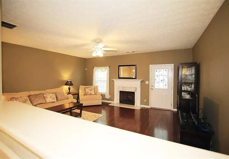 2977 Greyhawk Ln — Photo 15