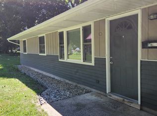 623 W Clinton St, Howell, MI 48843
