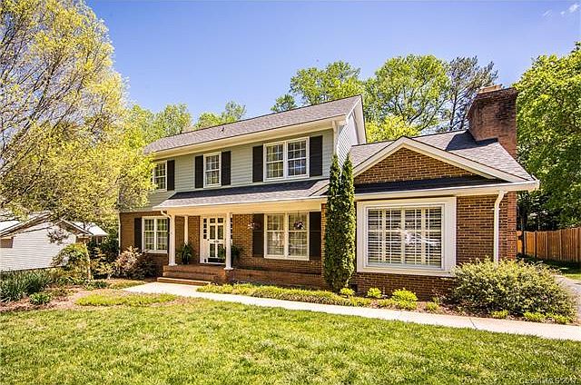 1st image of 8110 Cliffside Dr #13