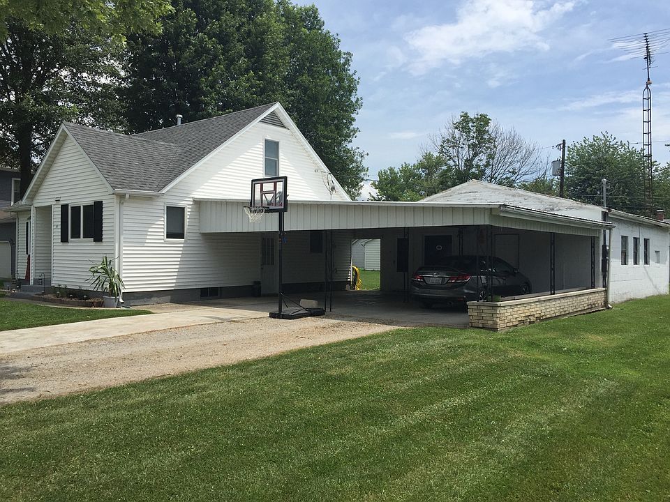 2nd image of 352 N Second St