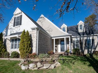 1755 W Nottingham St, Springfield, MO 65810