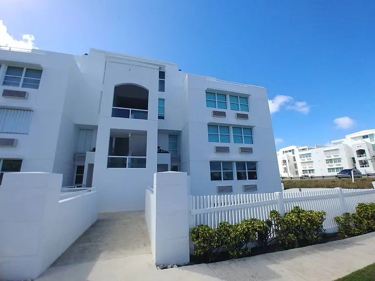 201 Ocean Club At Seven Spgs — Photo 32