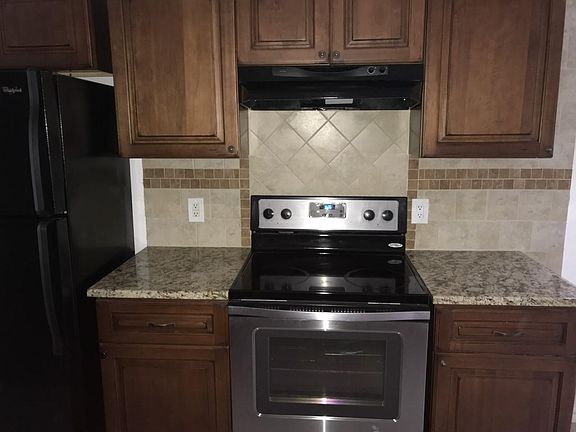 Granite countertops and cabinets