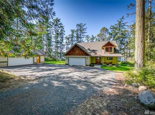 831 Griffith Point Rd, Nordland, WA 98358