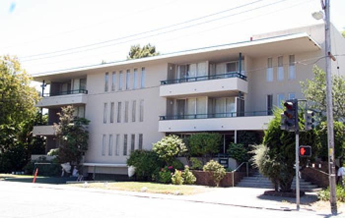 1st image of 15 El Camino Real APT 105