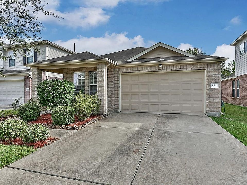 1st image of 8811 Grand Villa Ln