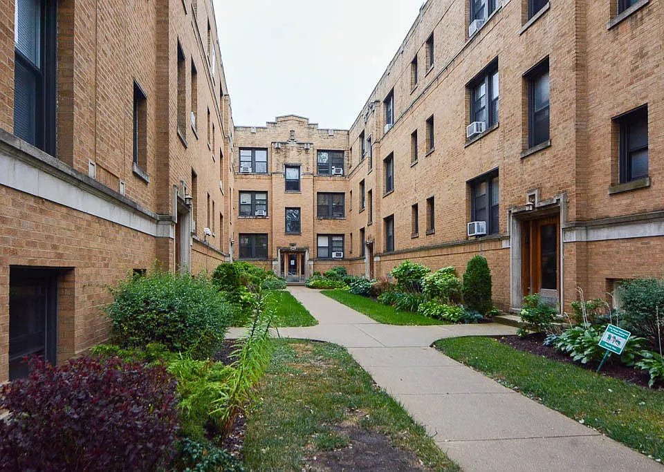 2649 N Spaulding Ave #W4