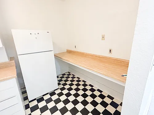 Floor plan Unit 125-- 512 SQFT One Bedroom