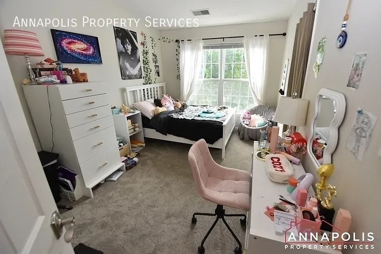 513 Samuel Chase Way — Photo 17