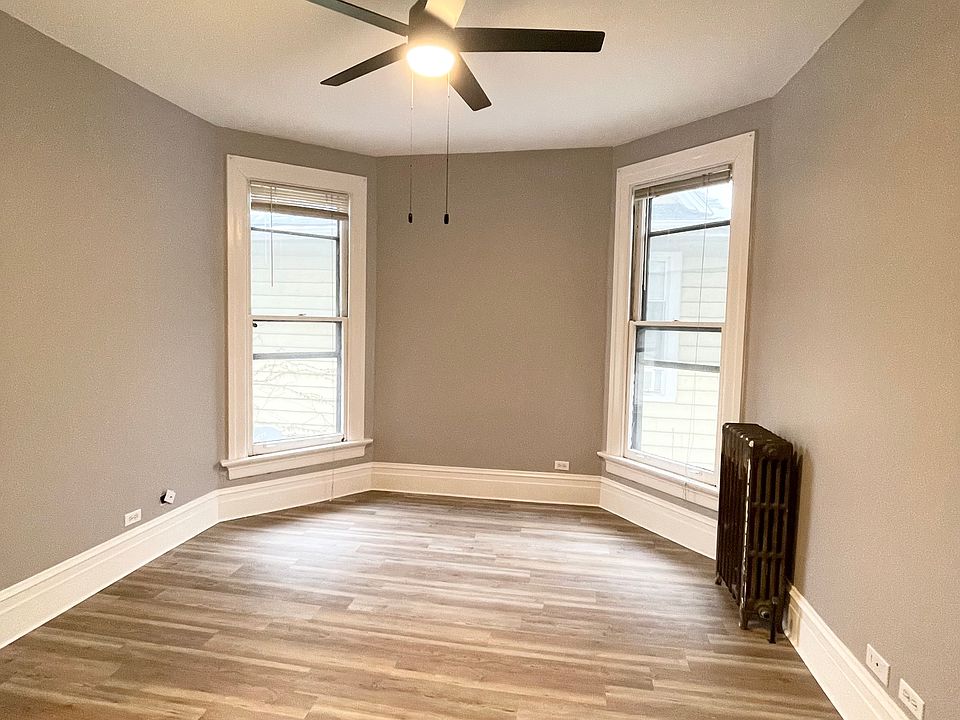 1st image of 1826 W Sunnyside Ave #2R