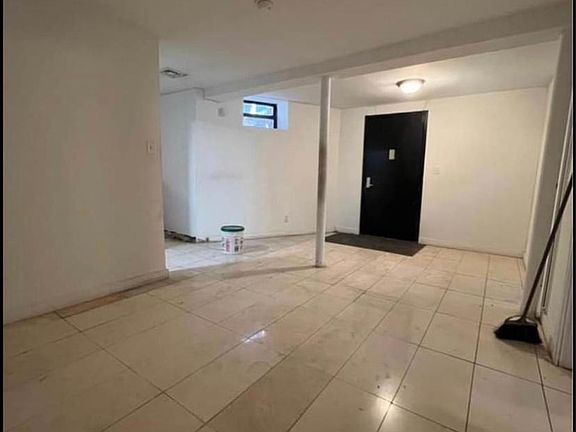4th image of 1450 Leland Ave #B2