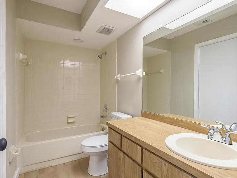 2890 S Pines Dr #123 — Photo 8