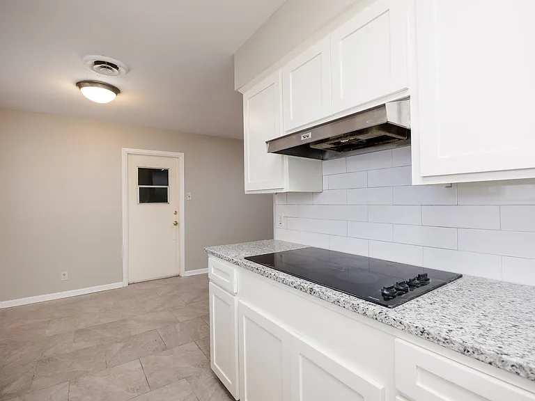 207 Blanco Dr — Photo 8