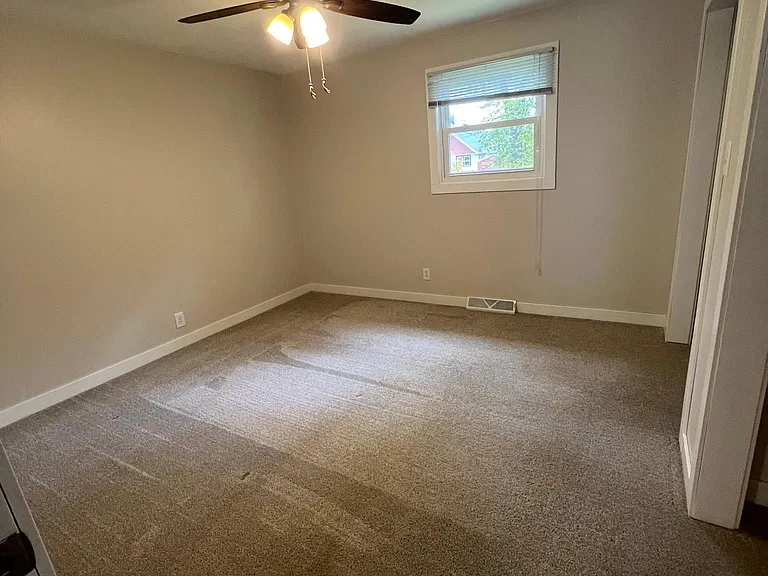 Large Bedroom