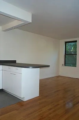 Rented by Tower Brokerage | media 81