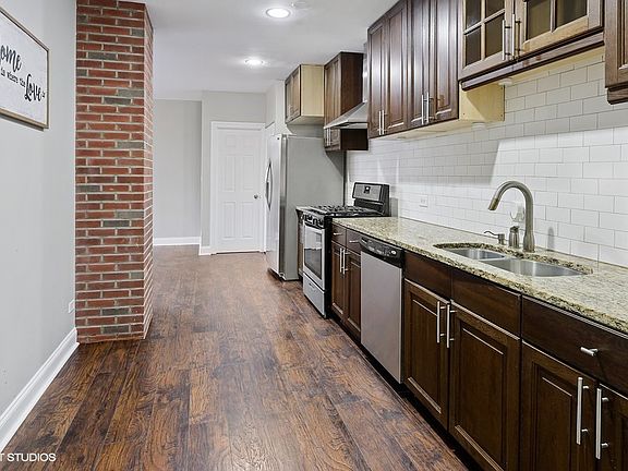 2nd image of 811 W Eastwood Ave APT 103