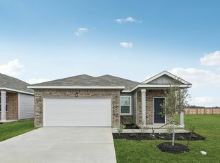 100 Dionicio Loop, Seguin, TX 78155