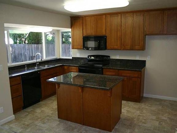 4th image of 1160 W F St