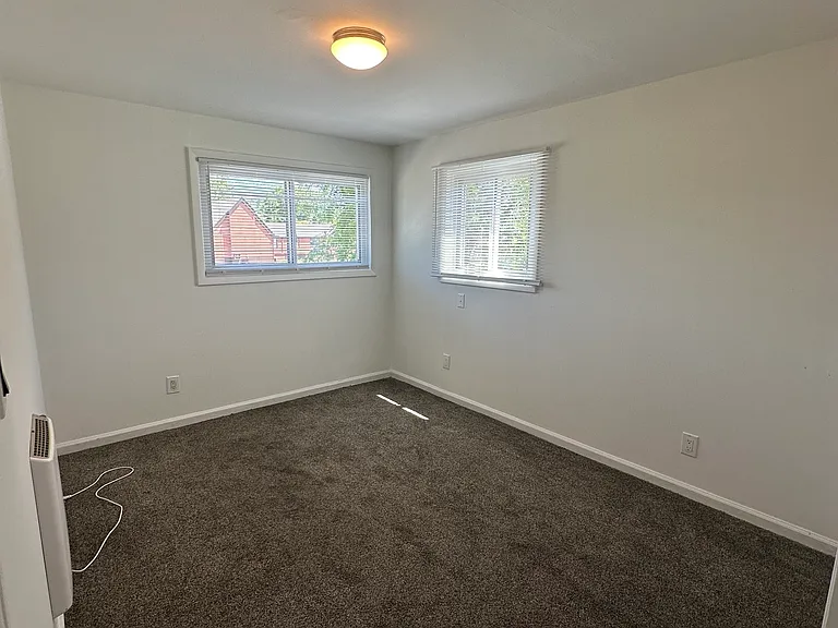 8120 Jewett Ave — Photo 11