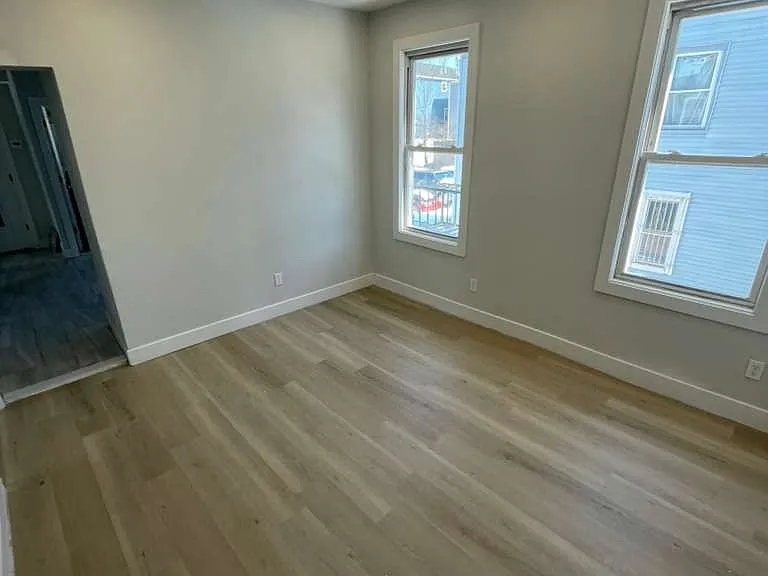 575 13th Ave #2F — Photo 7