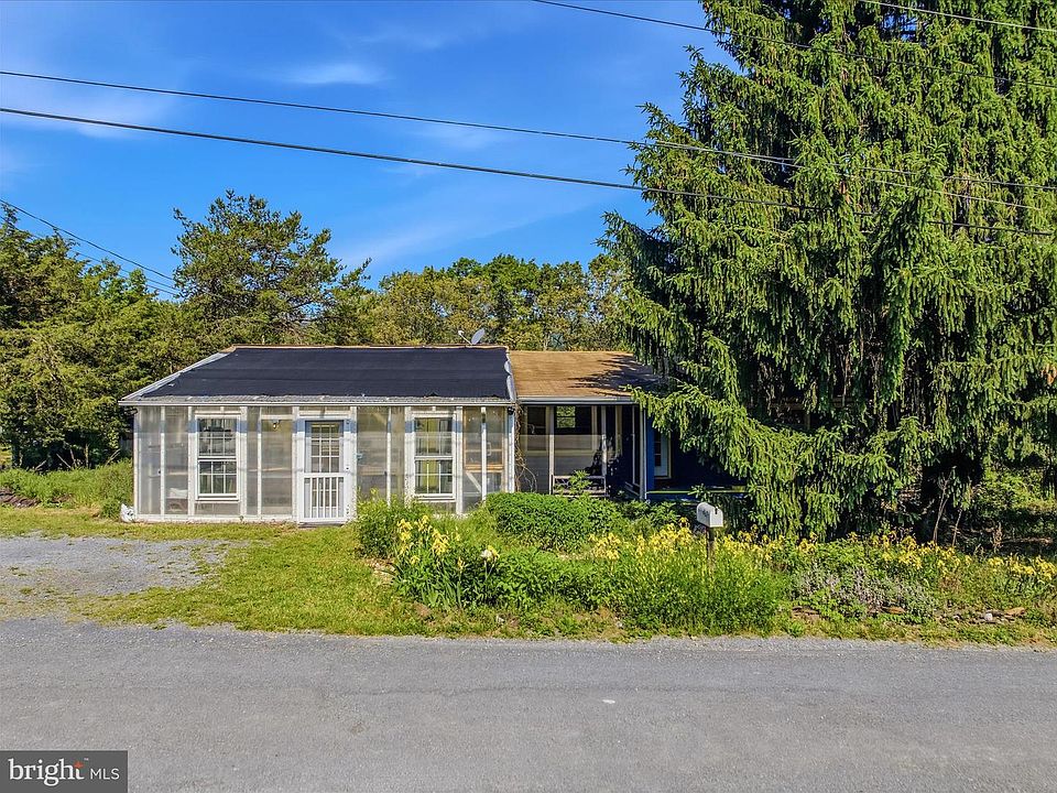 1st image of 627 Apple Orchard Cir