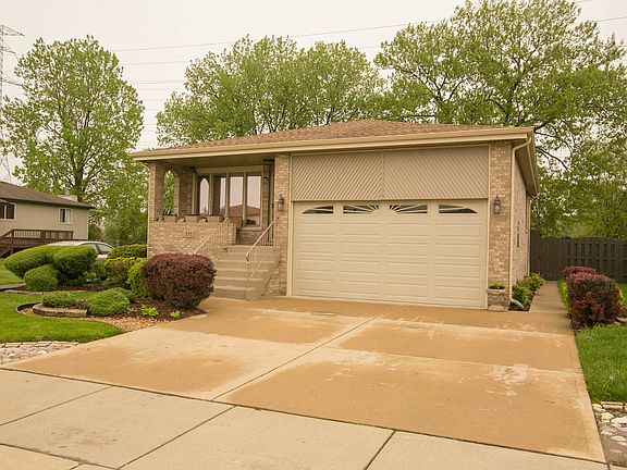 2nd image of 371 Campbell Ave