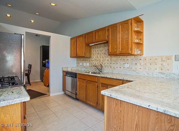4th image of 1515 Pheasant Trail Ln #6