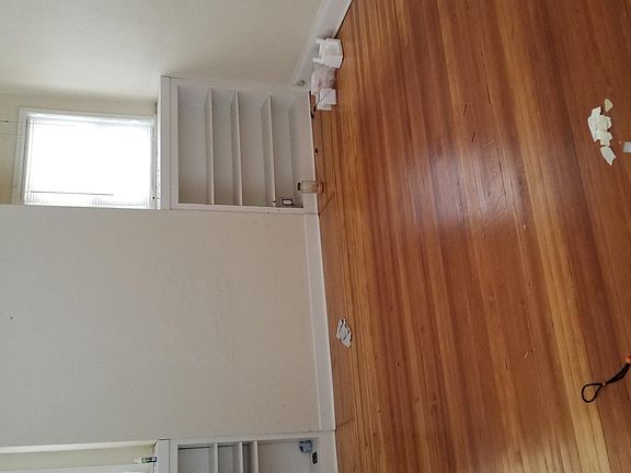 3rd image of 8807 S 52nd Ave #Sfh