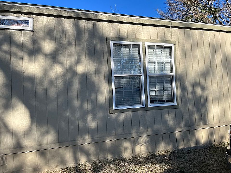 1st image of 144 Oakdale St