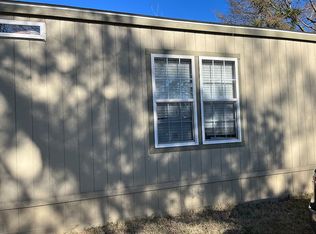 144 Oakdale St, Elkhart, TX