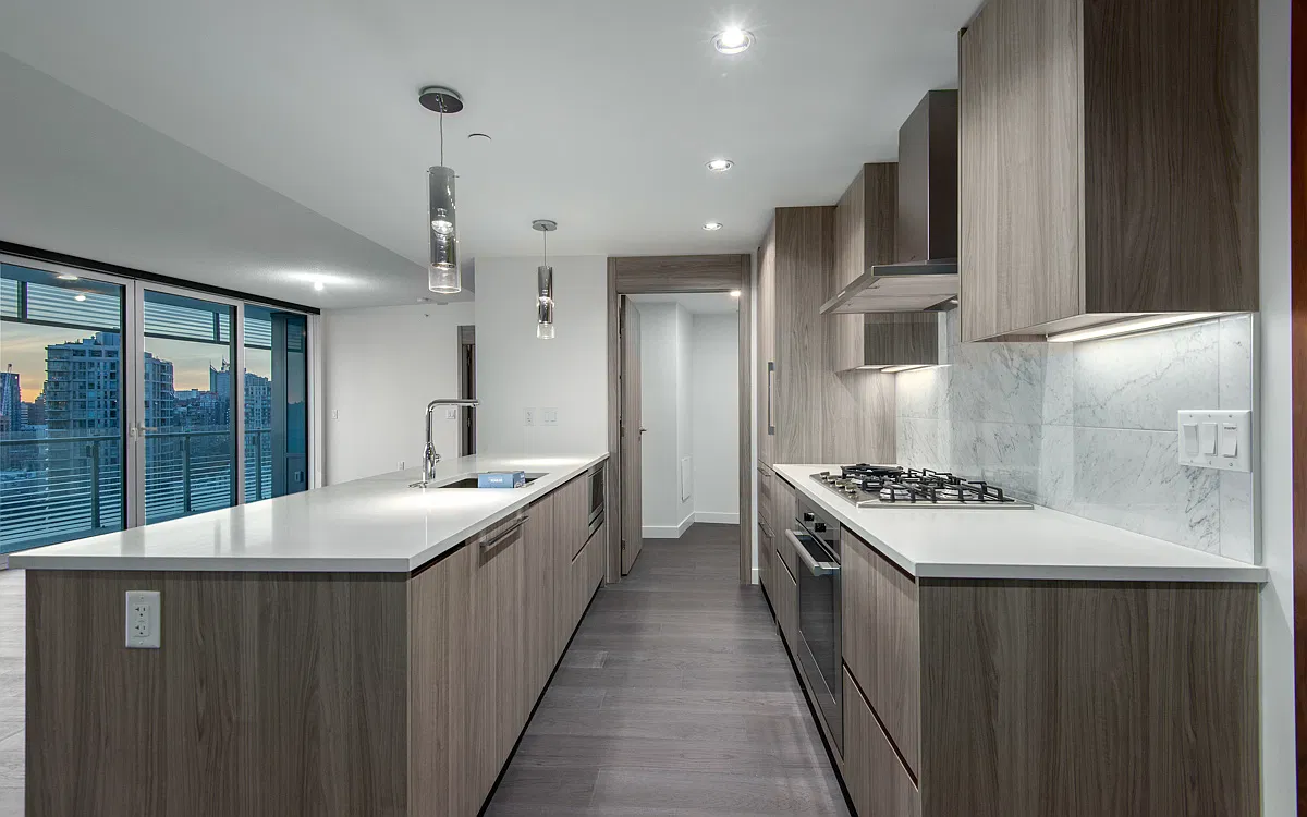 89 Nelson St Vancouver — Photo 3