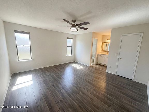 4th image of 10945 STEEDING HORSE Drive