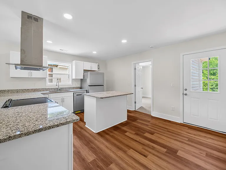 6 Goodrich St — Photo 11