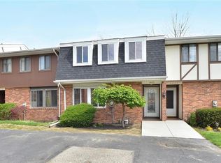 4455 Laurel Oak Dr, Allison Park, PA 15101